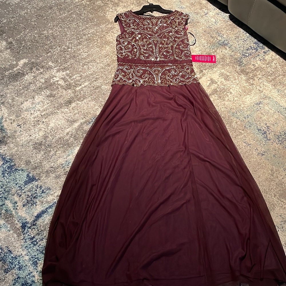 Ladies gown